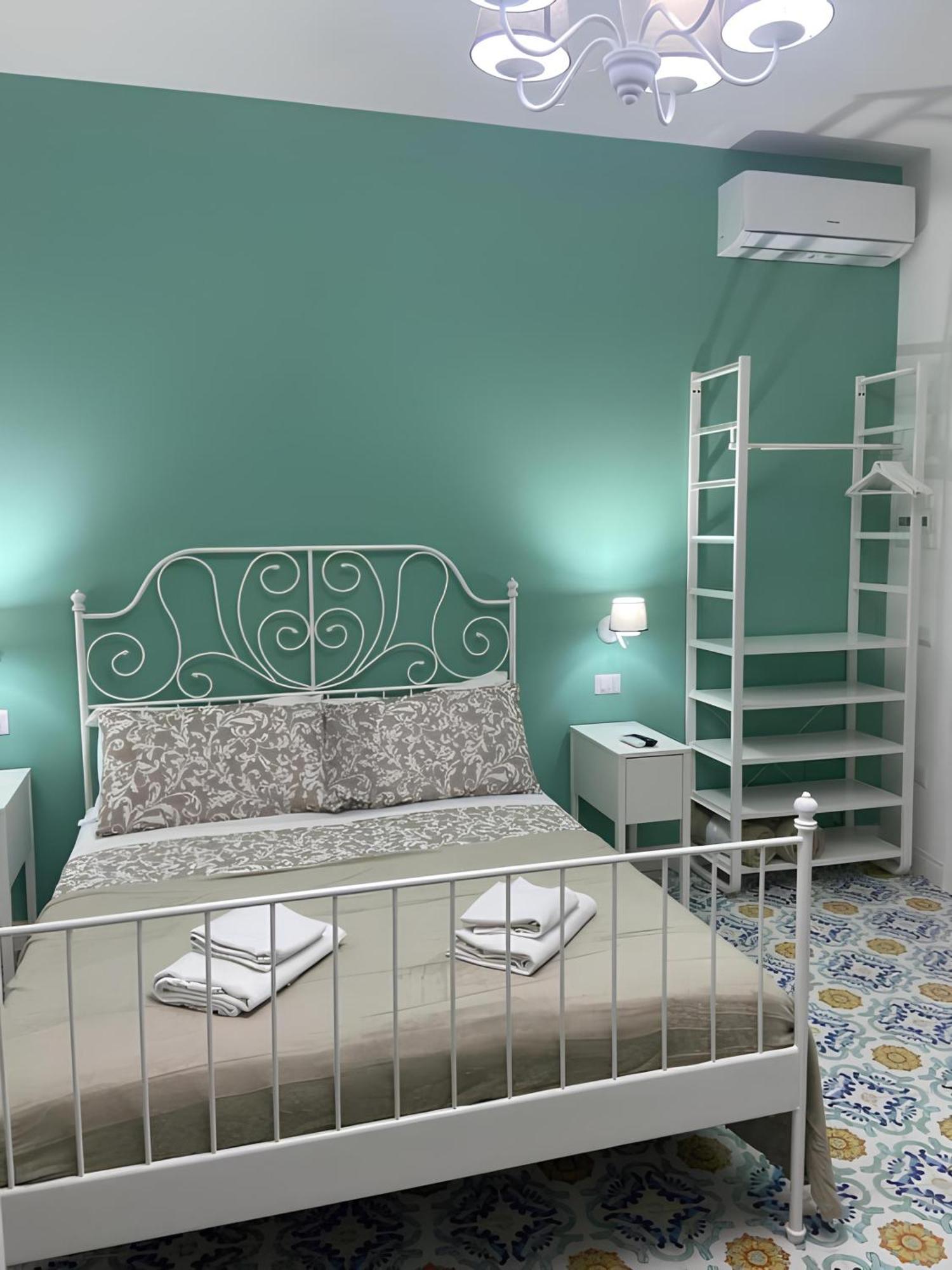 Luna Rossa Apartment Naples